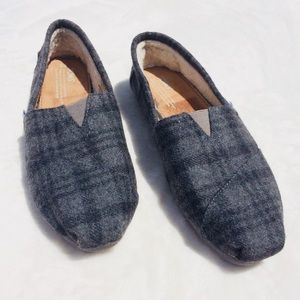 Toms Gray & Black Plaid Shoes